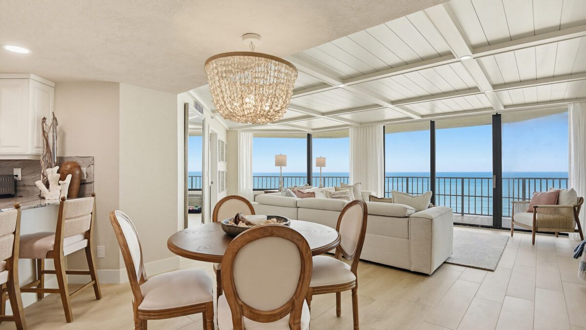 Real estate interior photo, Daytona Beach FL - Hous Photo