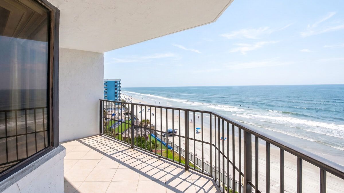 Real estate interior photography, Daytona Beach FL - Hous Photo